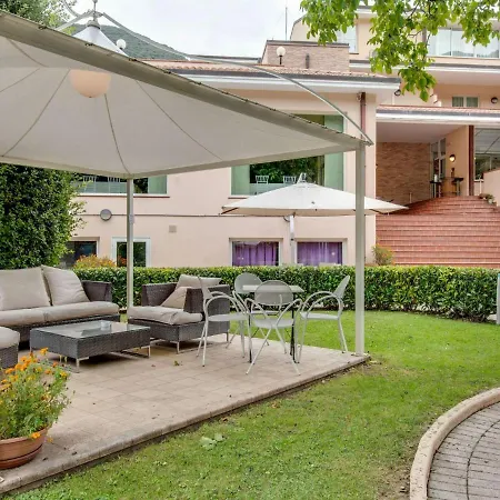 Family Escape With Pools And Sauna * Foligno