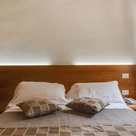 Family Escape With Pools And Sauna Foligno