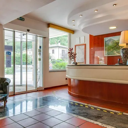 Family Escape With Pools And Sauna