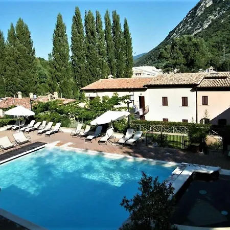 Family Escape With Pools And Sauna